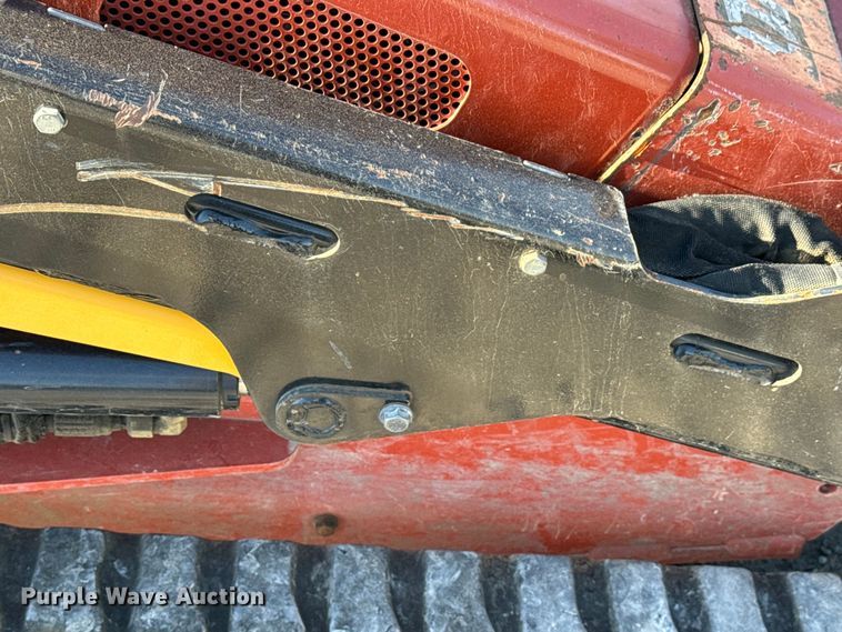 image for item EH3867 2020 Ditch Witch SK1050 compact utility loader