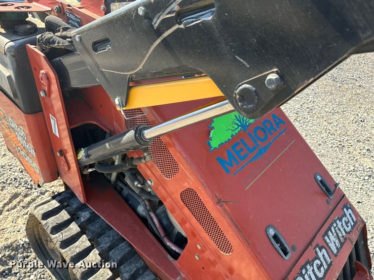 image for item EH3867 2020 Ditch Witch SK1050 compact utility loader