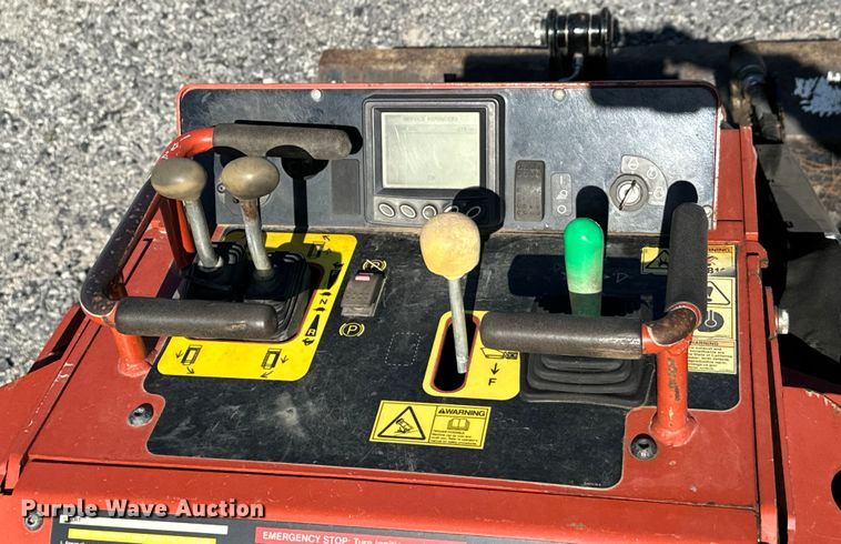 image for item EH3867 2020 Ditch Witch SK1050 compact utility loader