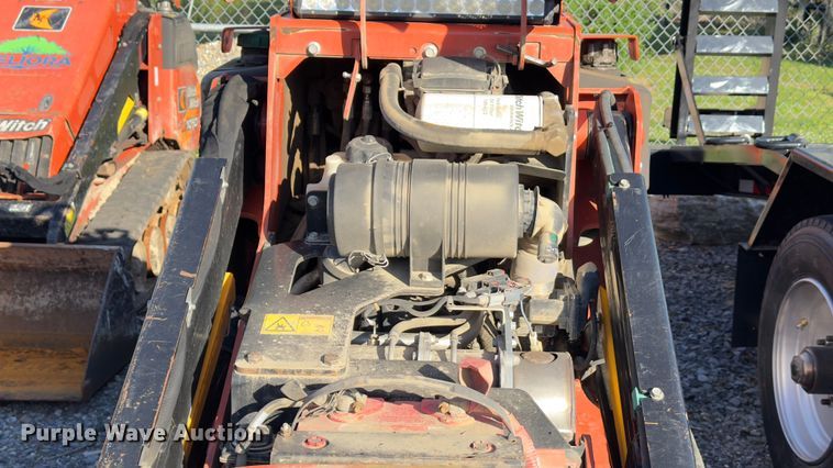 image for item EH3867 2020 Ditch Witch SK1050 compact utility loader