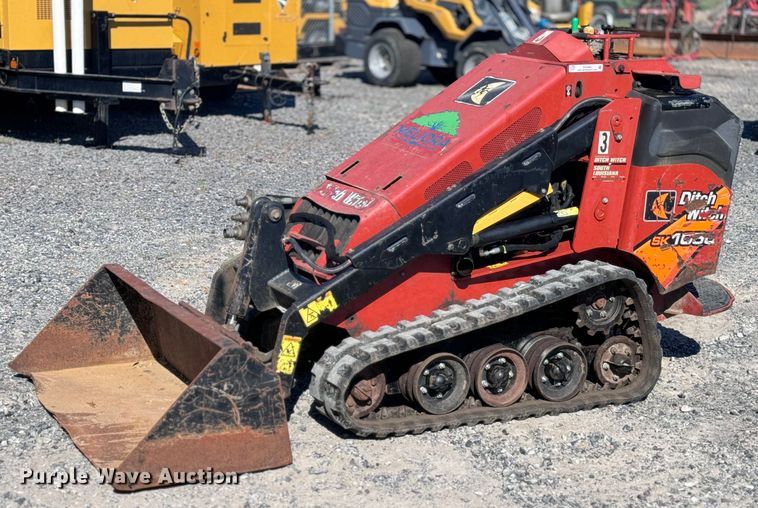 image for item EH3868 2017 Ditch Witch Sk1050 compact utility loader