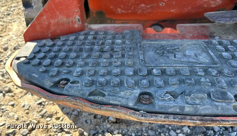 image for item EH3868 2017 Ditch Witch Sk1050 compact utility loader