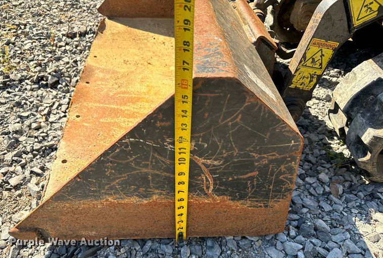 image for item EH3868 2017 Ditch Witch Sk1050 compact utility loader