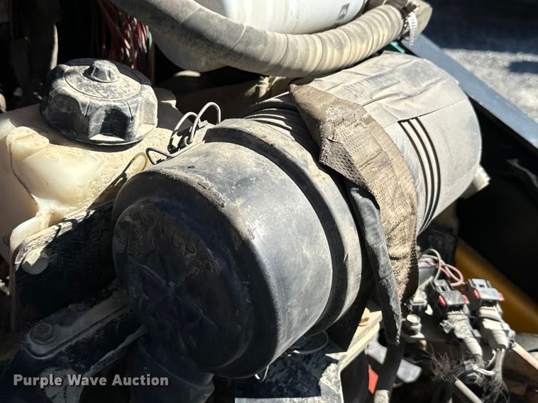 image for item EH3868 2017 Ditch Witch Sk1050 compact utility loader