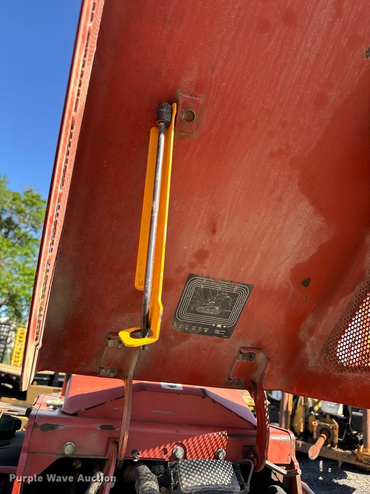 image for item EH3868 2017 Ditch Witch Sk1050 compact utility loader