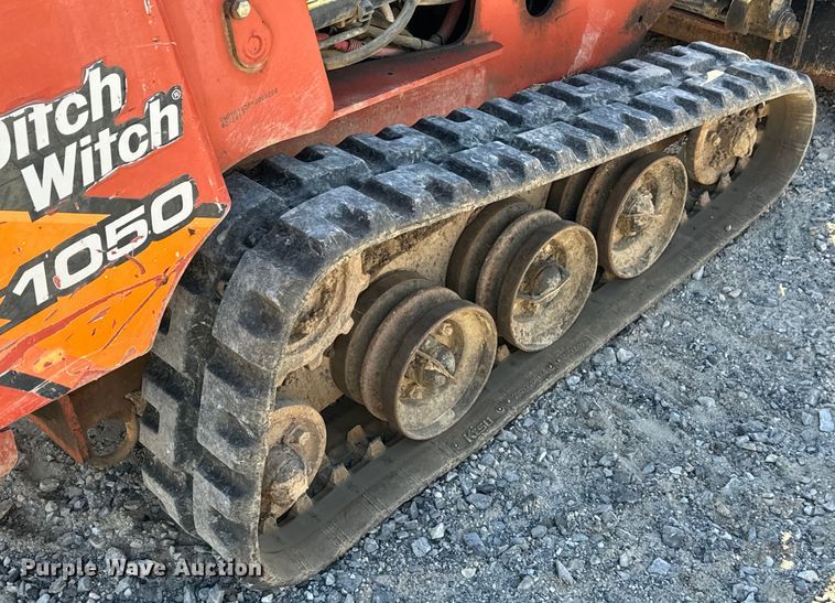 image for item EH3868 2017 Ditch Witch Sk1050 compact utility loader