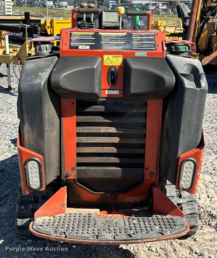 image for item EH3869 2019 Ditch Witch  SK1050 compact utility loader