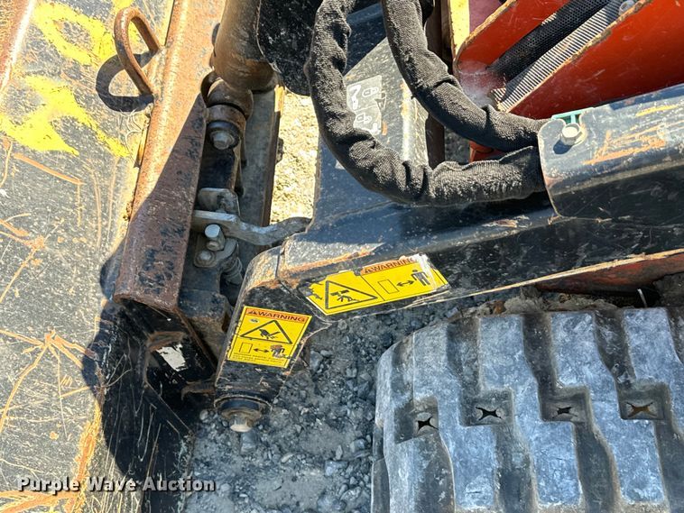 image for item EH3869 2019 Ditch Witch  SK1050 compact utility loader