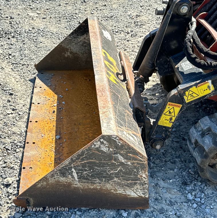 image for item EH3869 2019 Ditch Witch  SK1050 compact utility loader