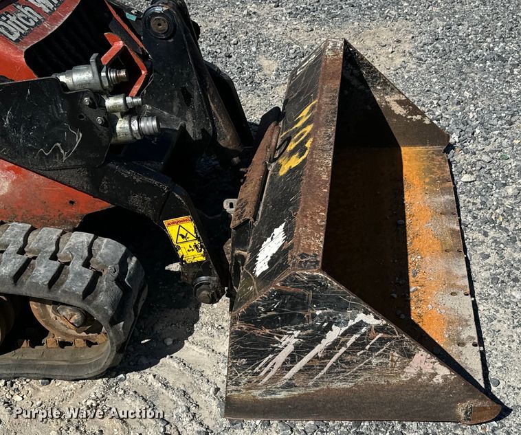 image for item EH3869 2019 Ditch Witch  SK1050 compact utility loader