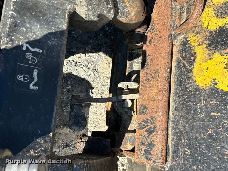 image for item EH3869 2019 Ditch Witch  SK1050 compact utility loader