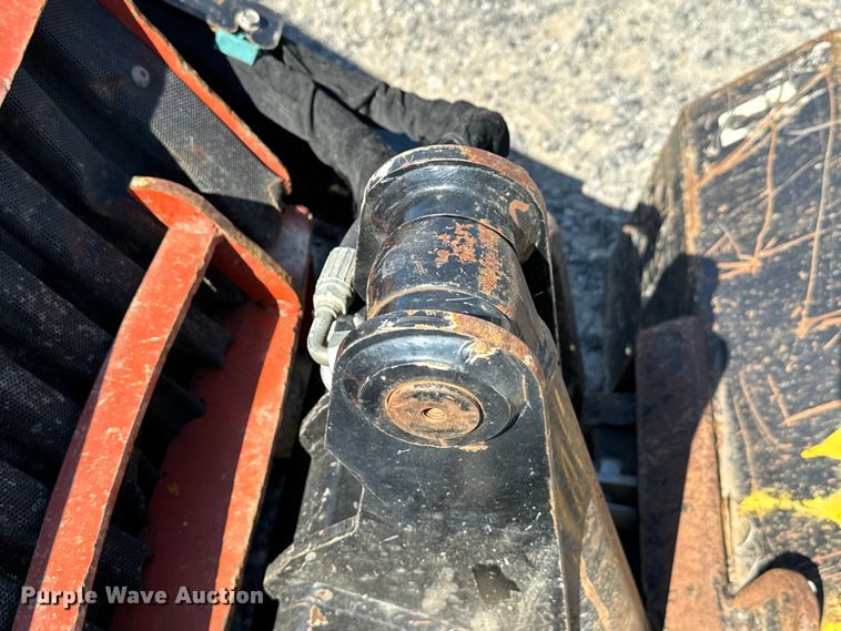 image for item EH3869 2019 Ditch Witch  SK1050 compact utility loader