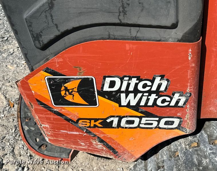 image for item EH3869 2019 Ditch Witch  SK1050 compact utility loader