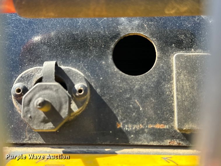 image for item EH3869 2019 Ditch Witch  SK1050 compact utility loader