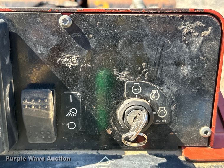 image for item EH3869 2019 Ditch Witch  SK1050 compact utility loader