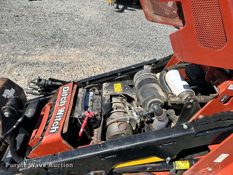 image for item EH3869 2019 Ditch Witch  SK1050 compact utility loader