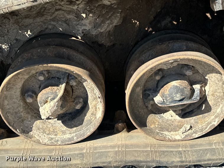 image for item EH3869 2019 Ditch Witch  SK1050 compact utility loader