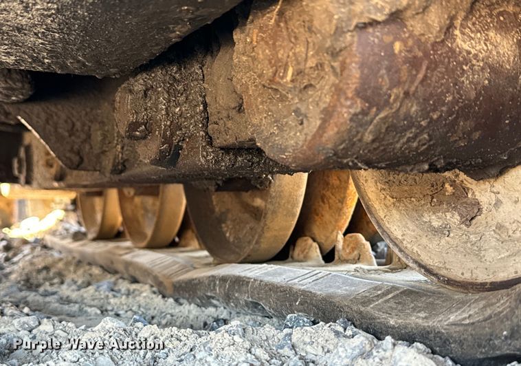 image for item EH3869 2019 Ditch Witch  SK1050 compact utility loader