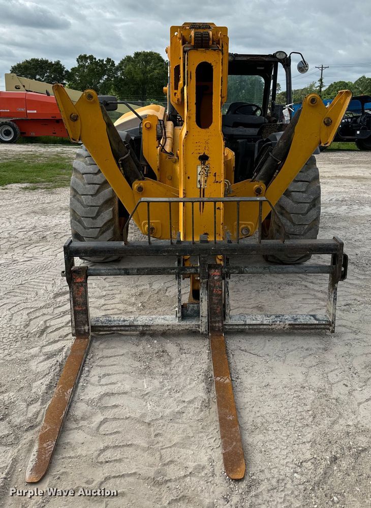 image for item EH3871 2016 JCB 510-56 telehandler