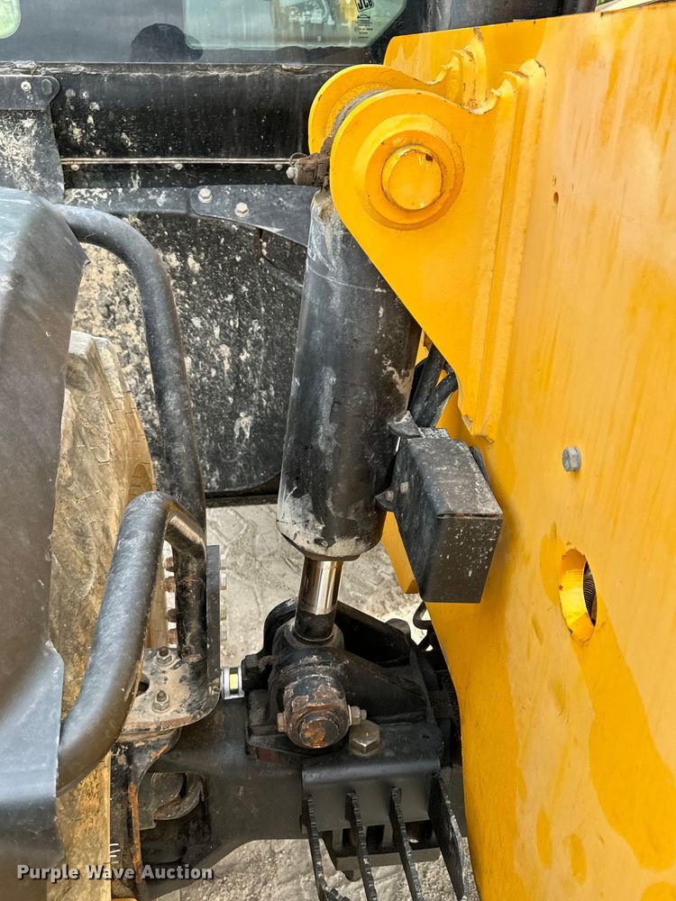 image for item EH3871 2016 JCB 510-56 telehandler