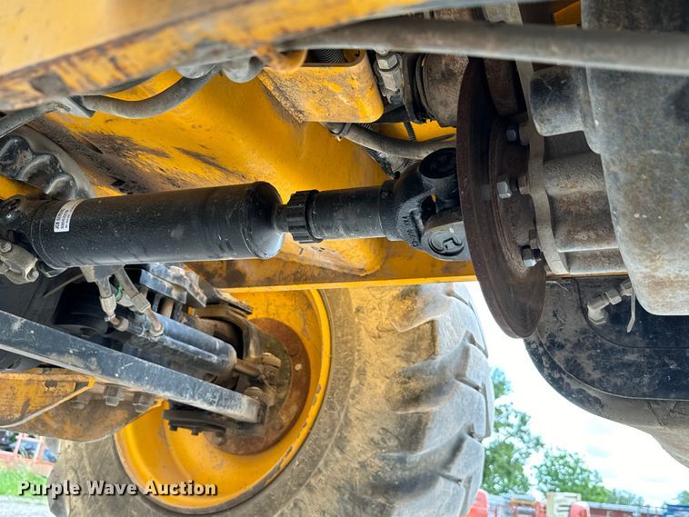 image for item EH3871 2016 JCB 510-56 telehandler