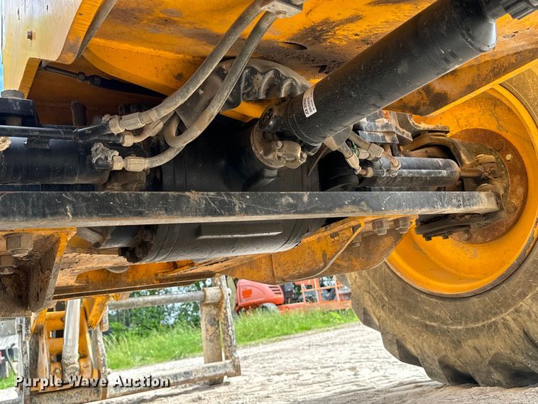 image for item EH3871 2016 JCB 510-56 telehandler