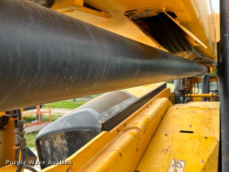 image for item EH3871 2016 JCB 510-56 telehandler