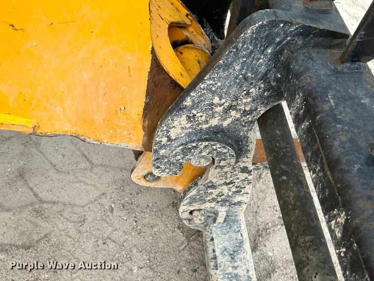 image for item EH3871 2016 JCB 510-56 telehandler