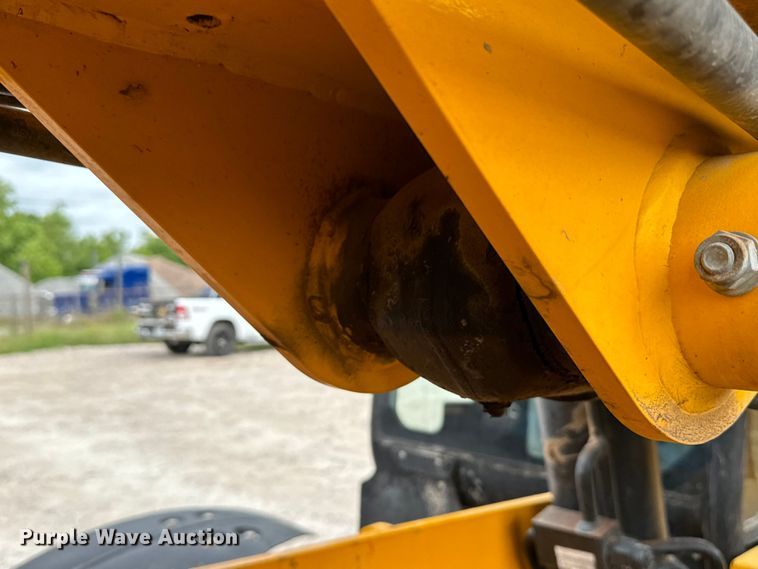 image for item EH3871 2016 JCB 510-56 telehandler