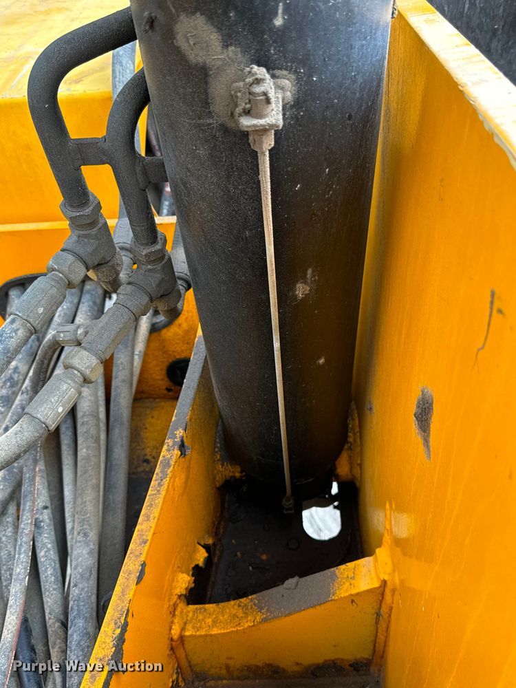 image for item EH3871 2016 JCB 510-56 telehandler