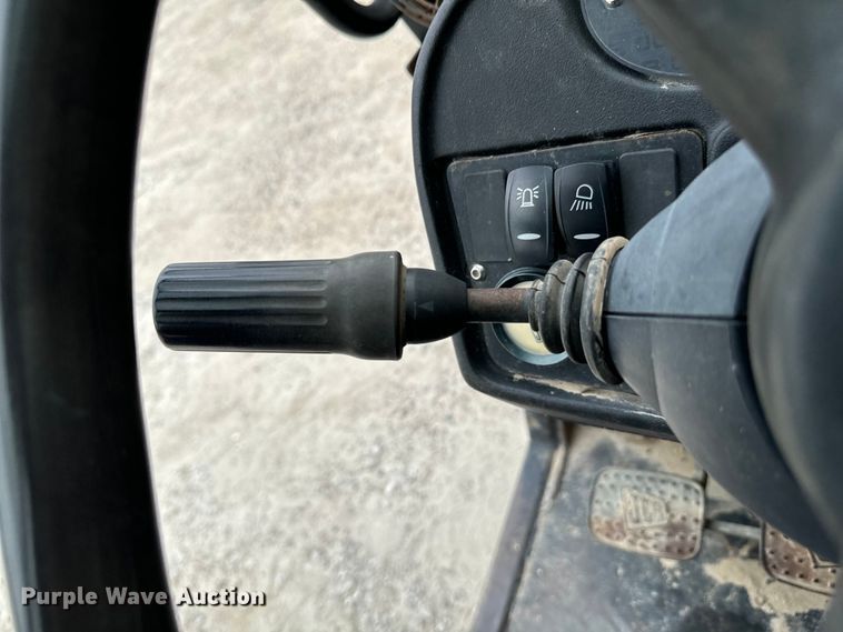 image for item EH3871 2016 JCB 510-56 telehandler