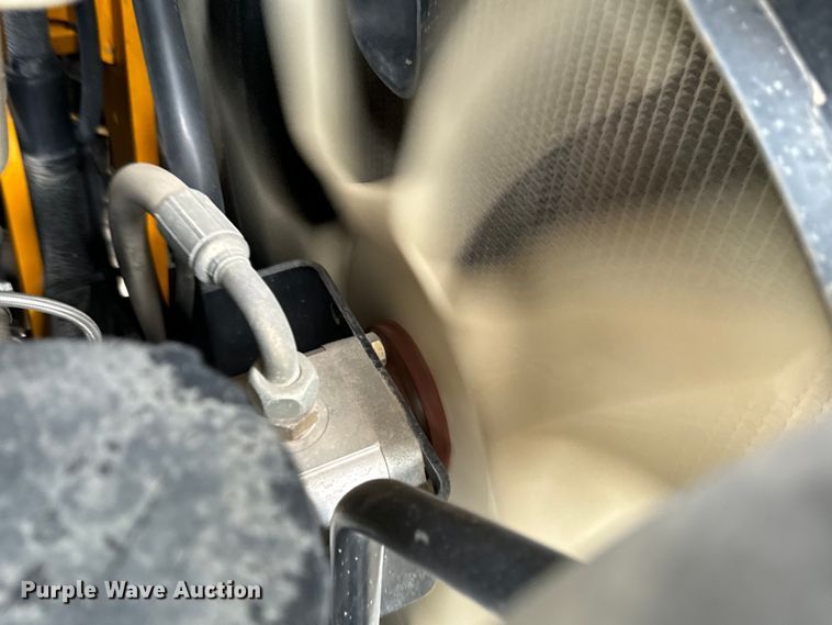 image for item EH3871 2016 JCB 510-56 telehandler