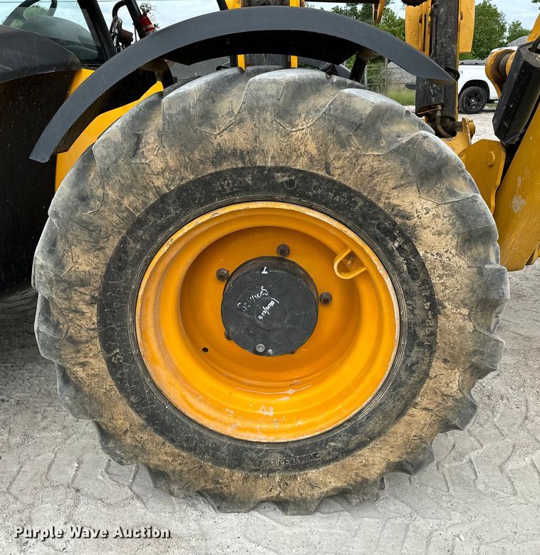 image for item EH3871 2016 JCB 510-56 telehandler