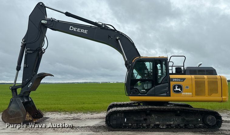 image for item EH5396 2022 John Deere 250G LC excavator