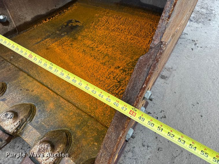 image for item EH5396 2022 John Deere 250G LC excavator