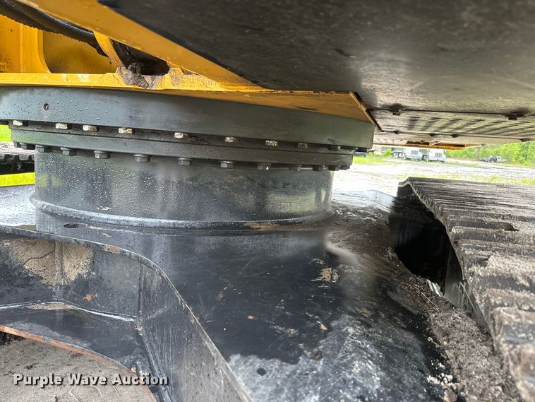 image for item EH5396 2022 John Deere 250G LC excavator