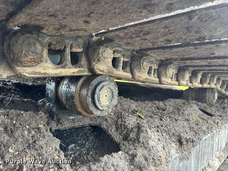 image for item EH5396 2022 John Deere 250G LC excavator