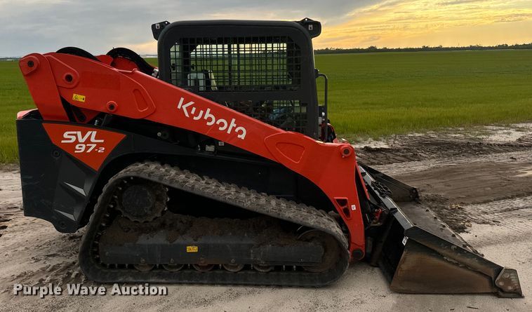 image for item EH5418 2021 Kubota SVL97-2 tracked skid steer loader