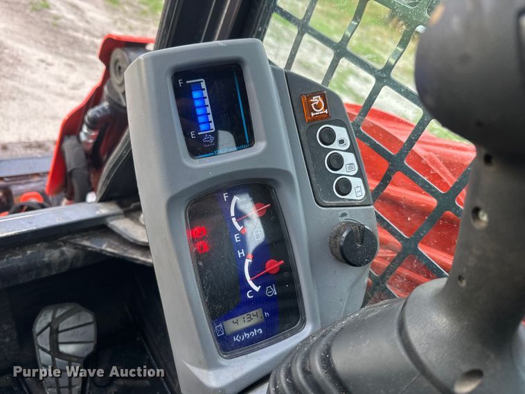 image for item EH5418 2021 Kubota SVL97-2 tracked skid steer loader