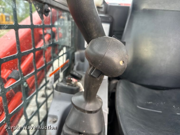 image for item EH5418 2021 Kubota SVL97-2 tracked skid steer loader