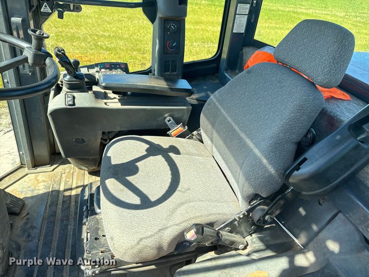 image for item EH5423 2014 John Deere 624K wheel loader