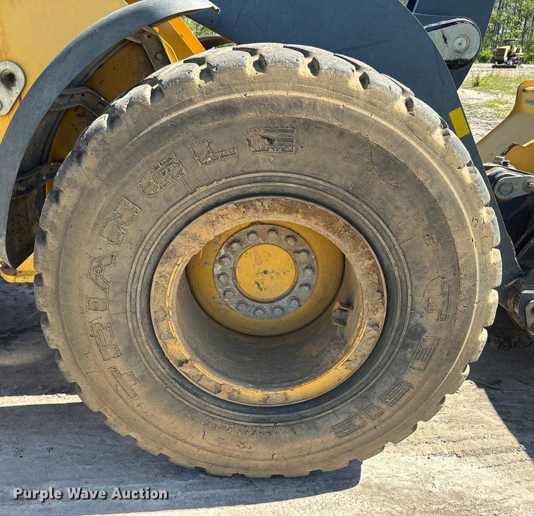 image for item EH5423 2014 John Deere 624K wheel loader