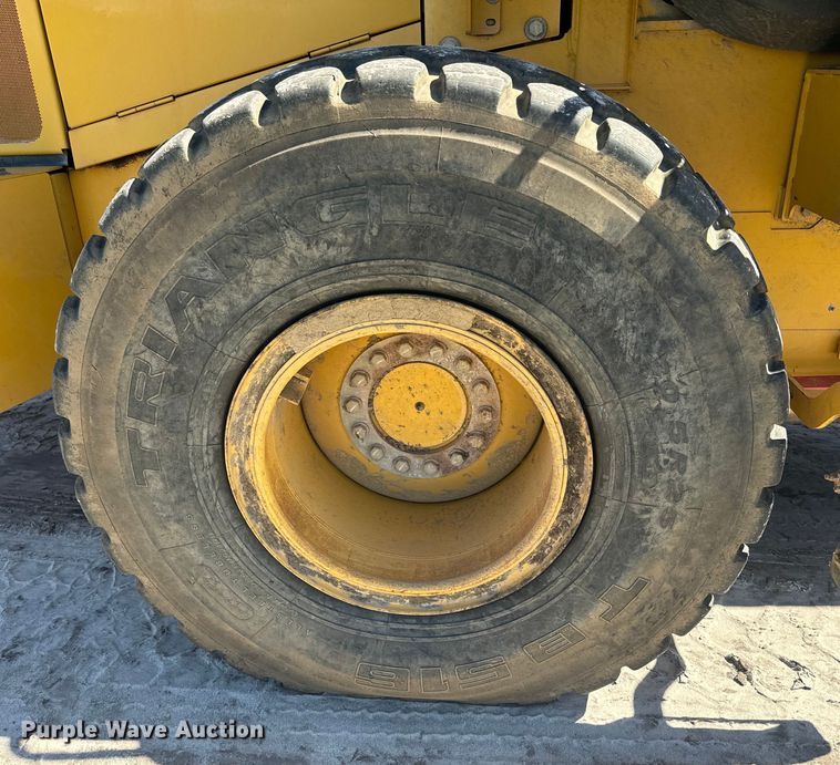 image for item EH5423 2014 John Deere 624K wheel loader