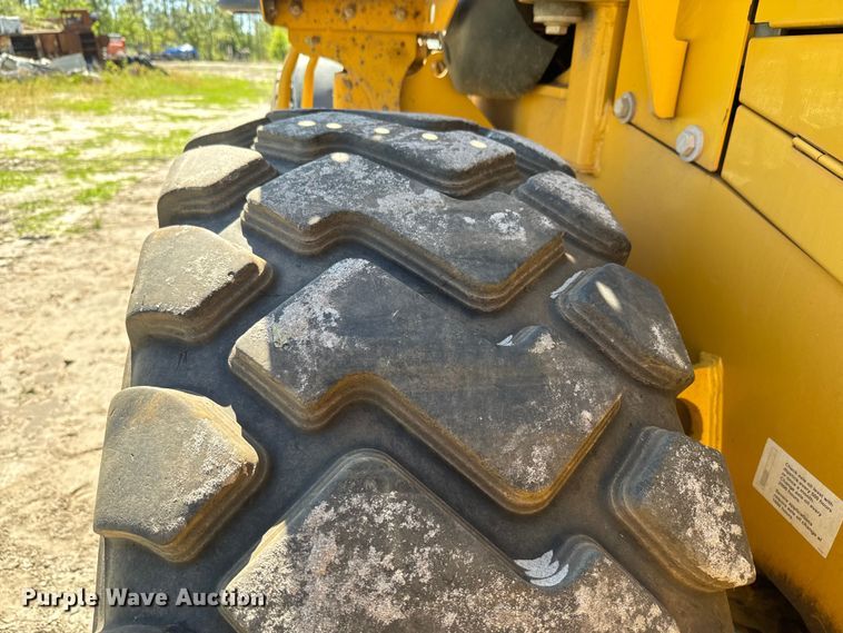 image for item EH5423 2014 John Deere 624K wheel loader