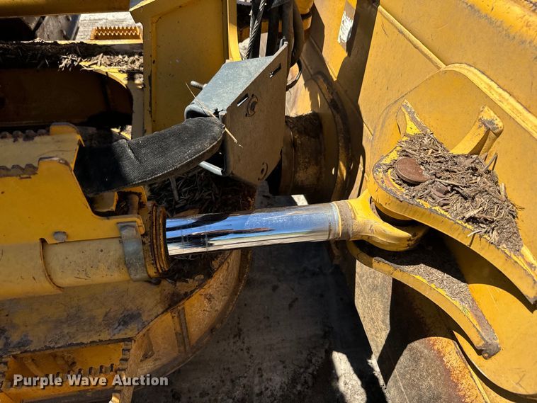 image for item EH5425 2012 John Deere  700J LGP dozer