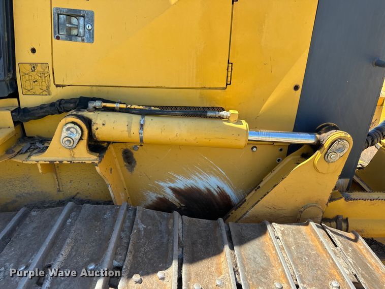 image for item EH5425 2012 John Deere  700J LGP dozer