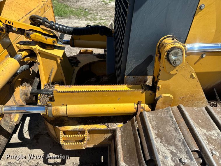 image for item EH5425 2012 John Deere  700J LGP dozer