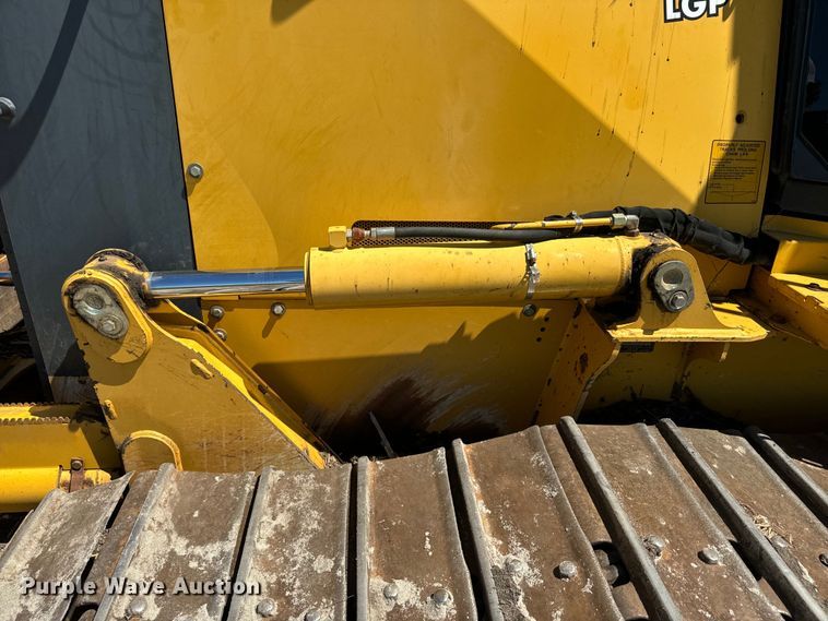 image for item EH5425 2012 John Deere  700J LGP dozer