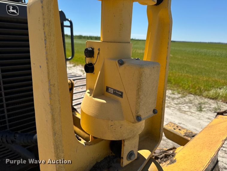 image for item EH5425 2012 John Deere  700J LGP dozer