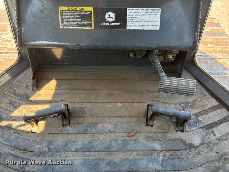 image for item EH5425 2012 John Deere  700J LGP dozer